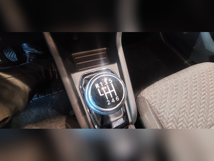 Renault Clio TCE 90CV foto 8